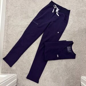 Figs Women's XXS Purple Jam Scrub Pants and Top Set